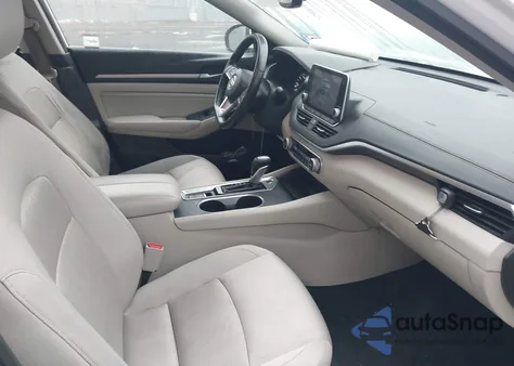 2019 Nissan Altima 2.5 Sv z USA, uszkodzony, nr VIN 1N4BL4DW6KC251571